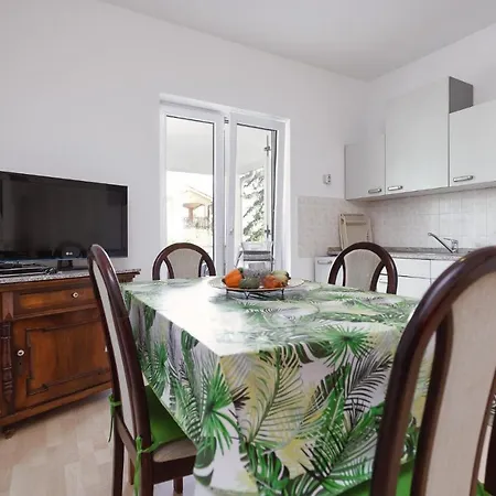 Katica Apartment *