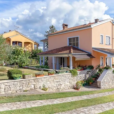 Katica Apartment *